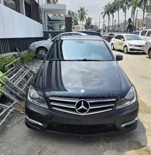 Mercedes-Benz C300 Luxury 4Matic Sedan AWD (3.5L 6cyl 7A) 2013 Black