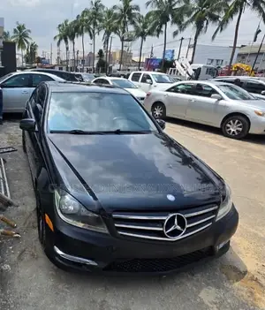 Mercedes-Benz C300 Luxury 4Matic Sedan AWD (3.5L 6cyl 7A) 2013 Black