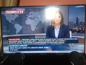 Hisense 32 Inches LED TV - Neatly Used (1.5 Years)