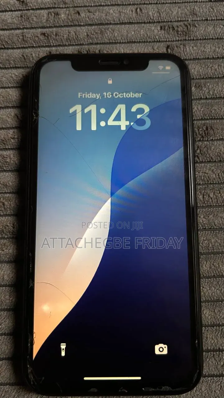 Apple iPhone XR 64 GB Black