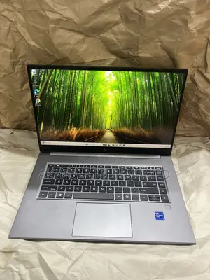 Laptop HP ZBook Studio G8 32GB Intel Core i7 SSD 512GB