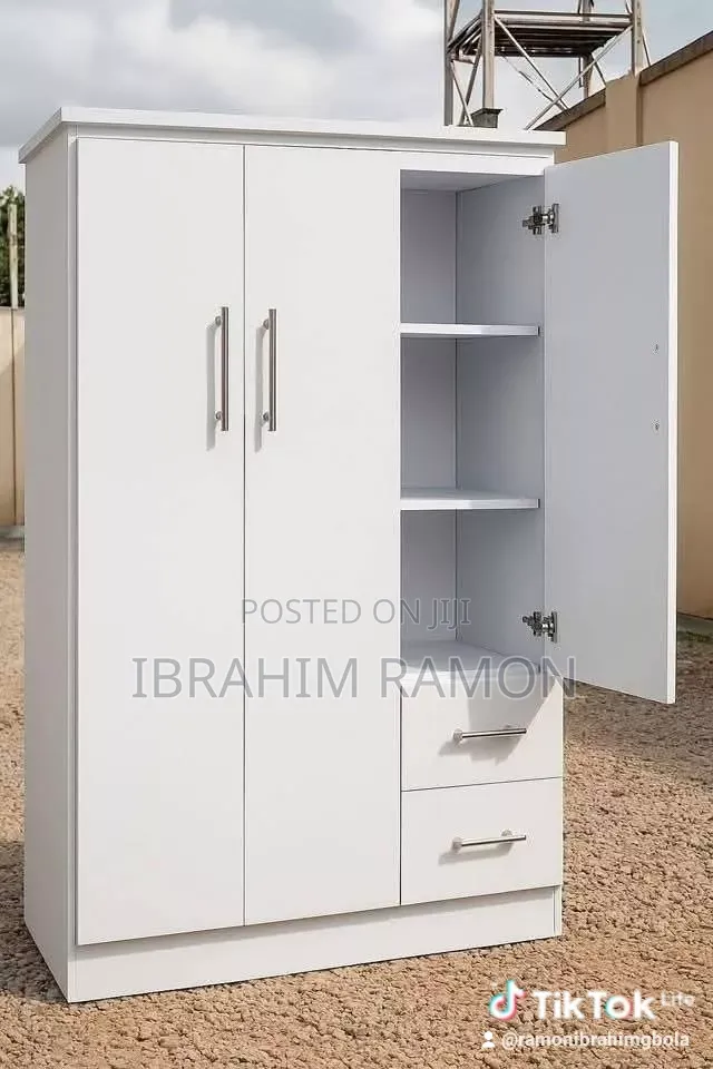 3ft by 6ft Wardrobe