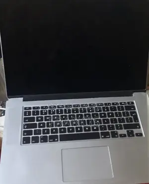 Laptop Apple MacBook Pro 2015 16GB Intel Core i7 SSD 256GB