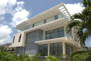 Furnished 5bdrm Duplex in Chevron for sale