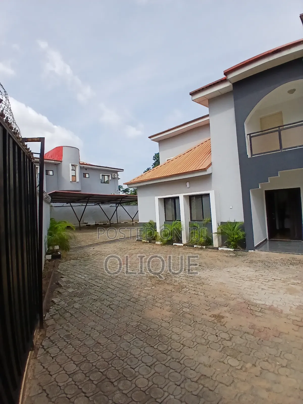 6bdrm Duplex in Wuse 2 for rent