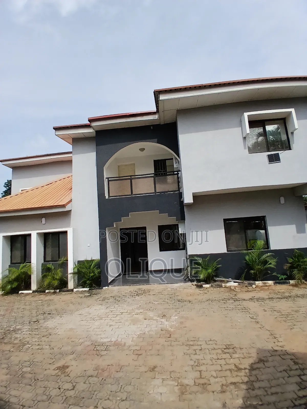 6bdrm Duplex in Wuse 2 for rent