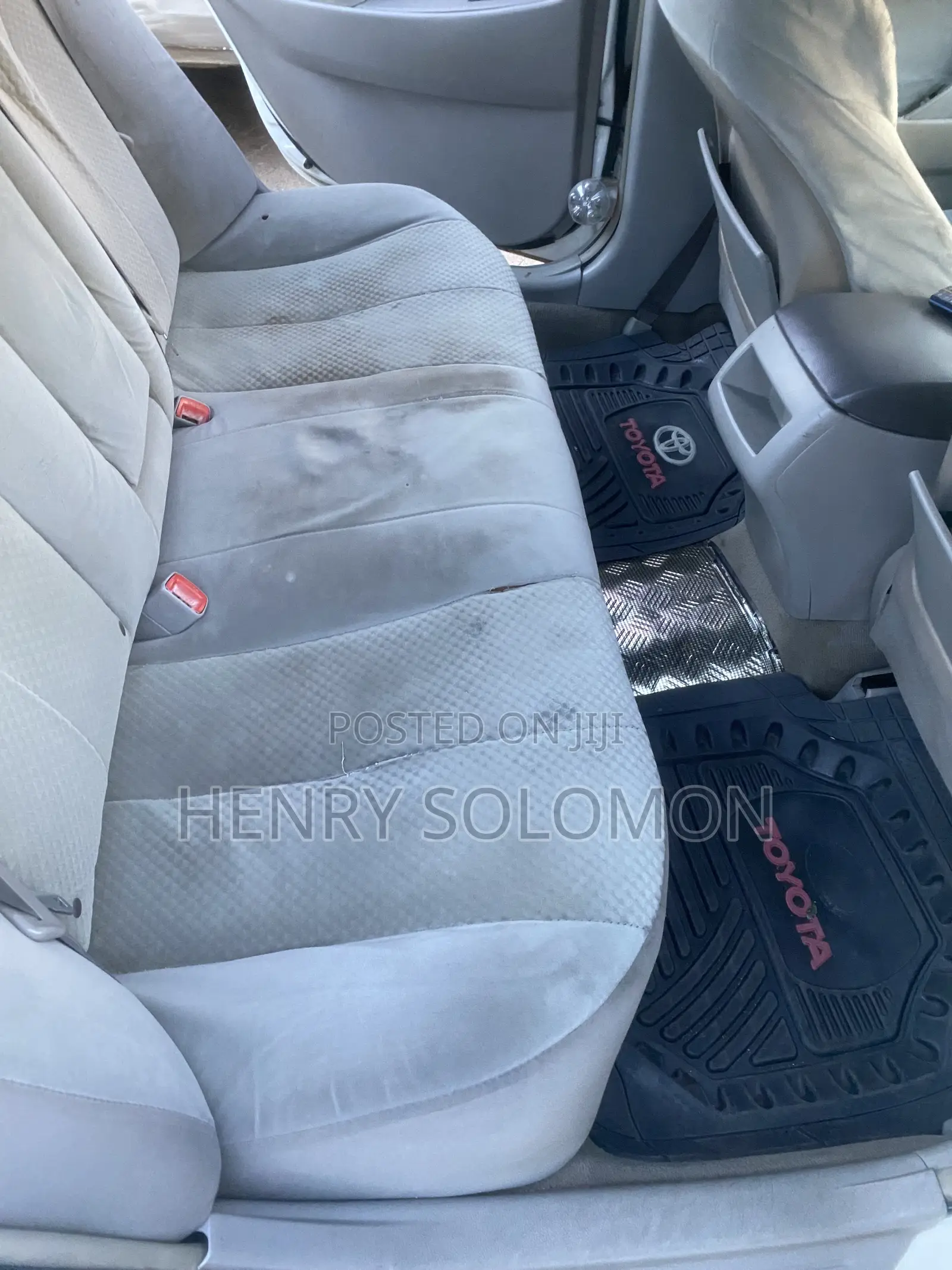 Toyota Camry 2027 White