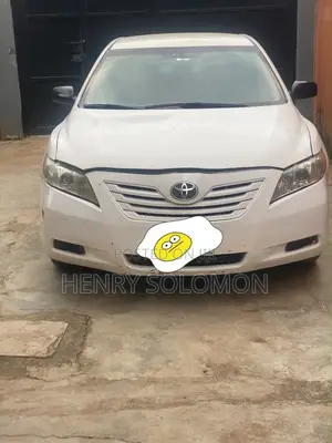 Toyota Camry 2027 White