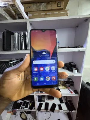 Samsung A10 32 GB Gray