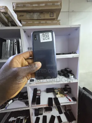 Samsung A10 32 GB Gray