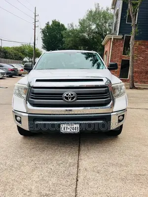 Toyota Tundra 2014 White