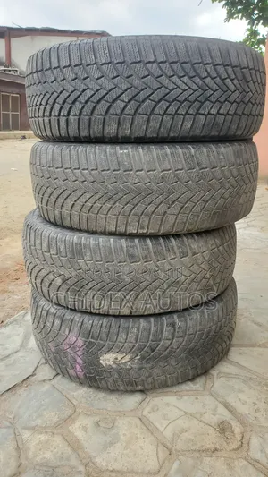 235/55 R18 Bridcestone Tyer #