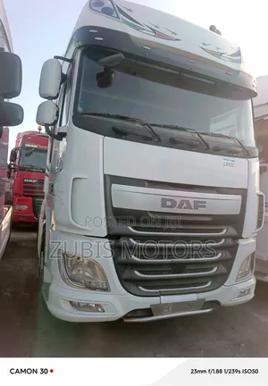 Daf XF EURO6 6 Tire and 10 Boat