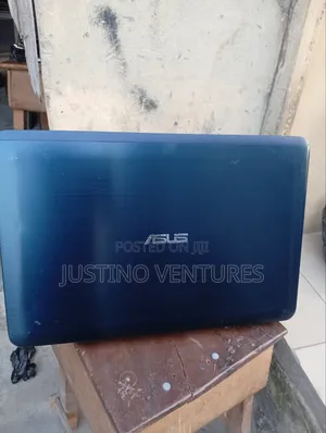 Laptop Asus X555LA 8GB Intel Core i5 HDD 500GB