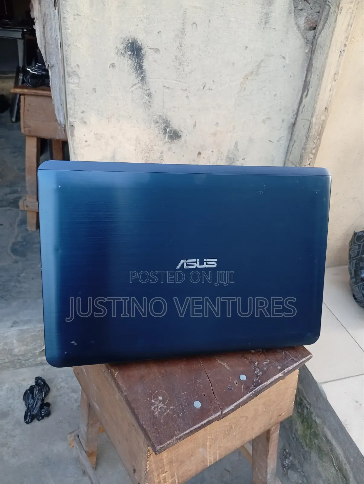 Laptop Asus X555LA 8GB Intel Core i5 HDD 500GB