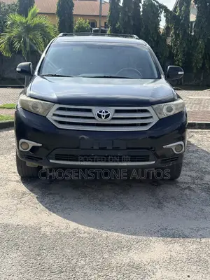 Toyota Highlander Limited 3.5l 4WD 2013 Black