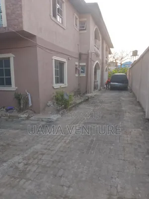 3bdrm Block of Flats in Lakowe for rent