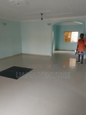 3bdrm Block of Flats in Lakowe for rent