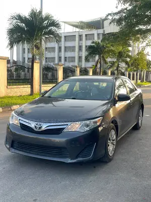 Toyota Camry 2012 Gray
