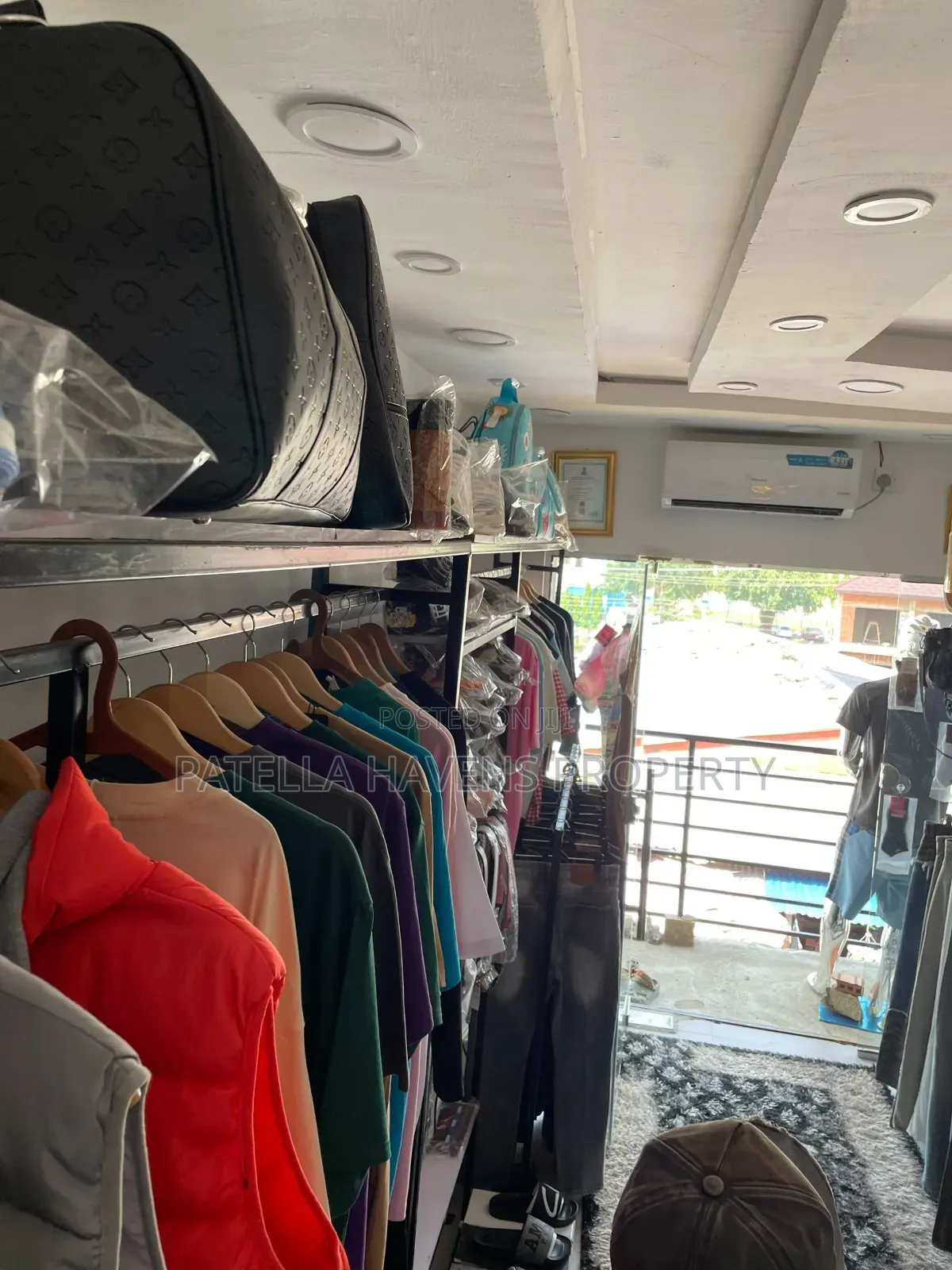 Shop Space for Sale (Lugbe)
