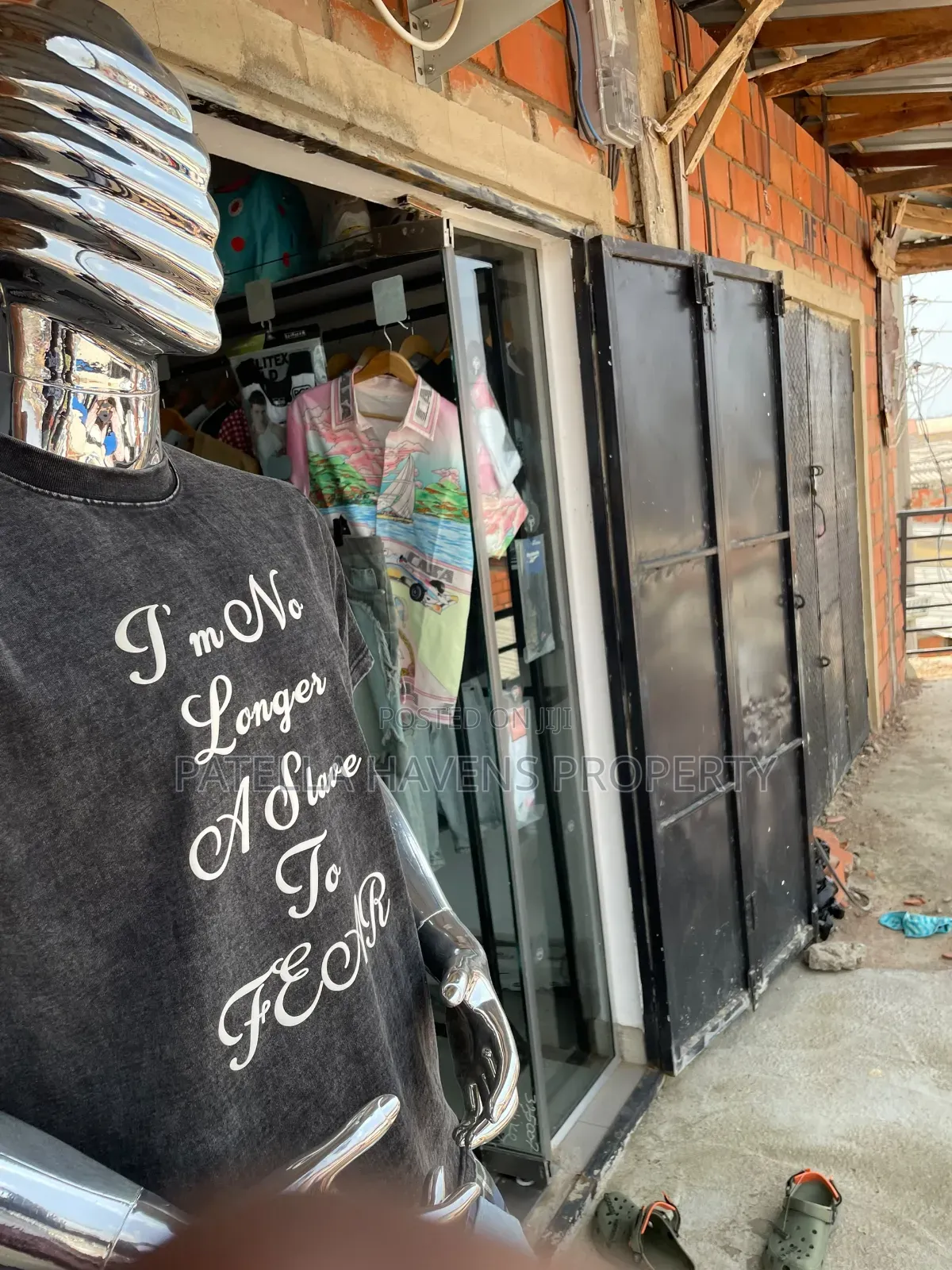 Shop Space for Sale (Lugbe)