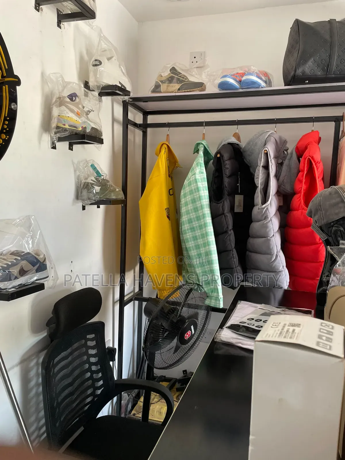 Shop Space for Sale (Lugbe)