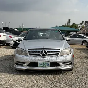 Mercedes-Benz C300 Luxury Sedan RWD (3.0L 6cyl 7A) 2011 Silver