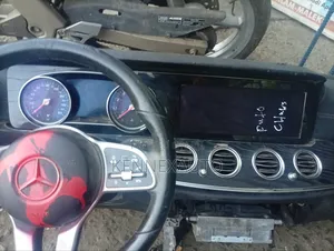 2019 - 2022 Mercedes-Benz E300/E400 Dashboard and Steering