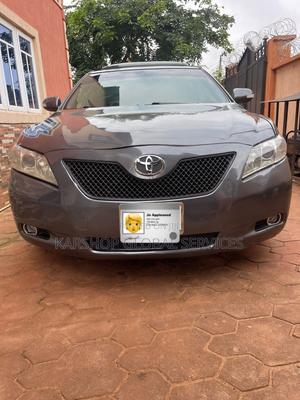 Toyota Camry XLE V6 4dr Sedan (3.5L 6cyl 6AM) 2009 Gray