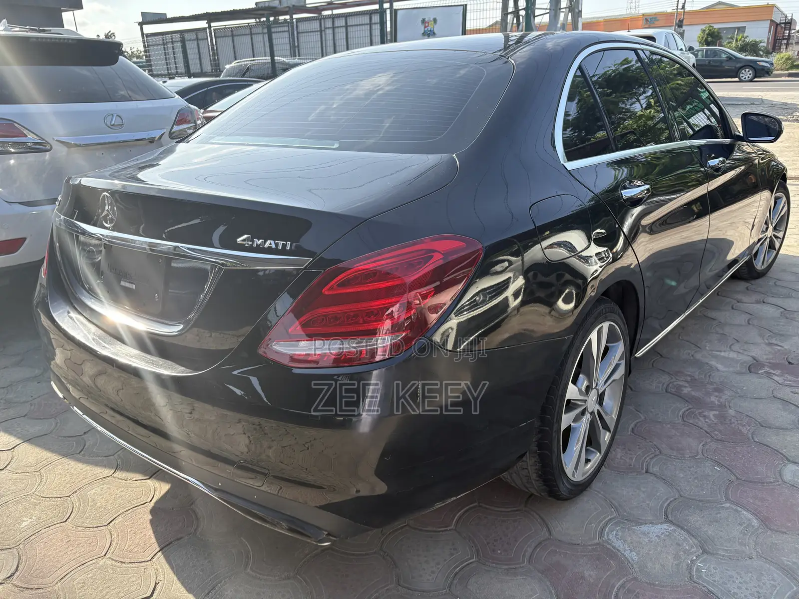Mercedes-Benz C300 2015 Black