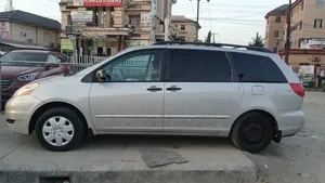 Toyota Sienna CE AWD 2007 Silver