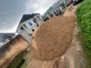 Howo China Truck Full Load of Sharp Sand and Granite