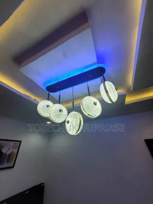 Chandelier 3 Colour Light