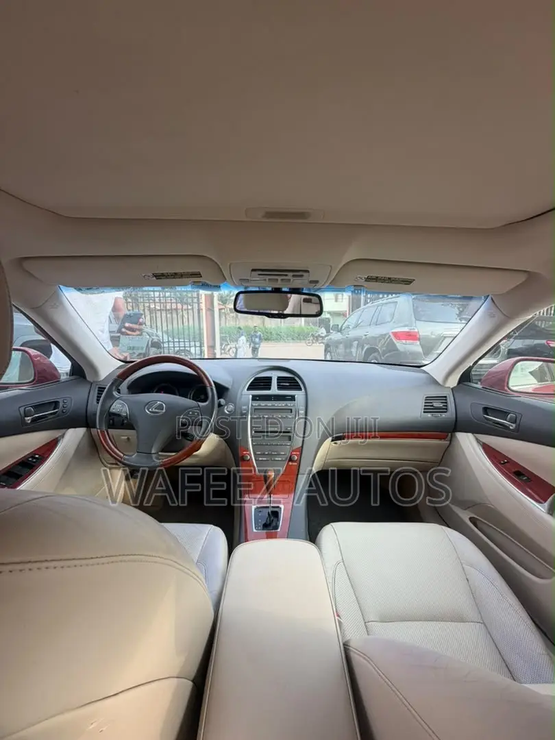 Lexus ES 350 2010 Red