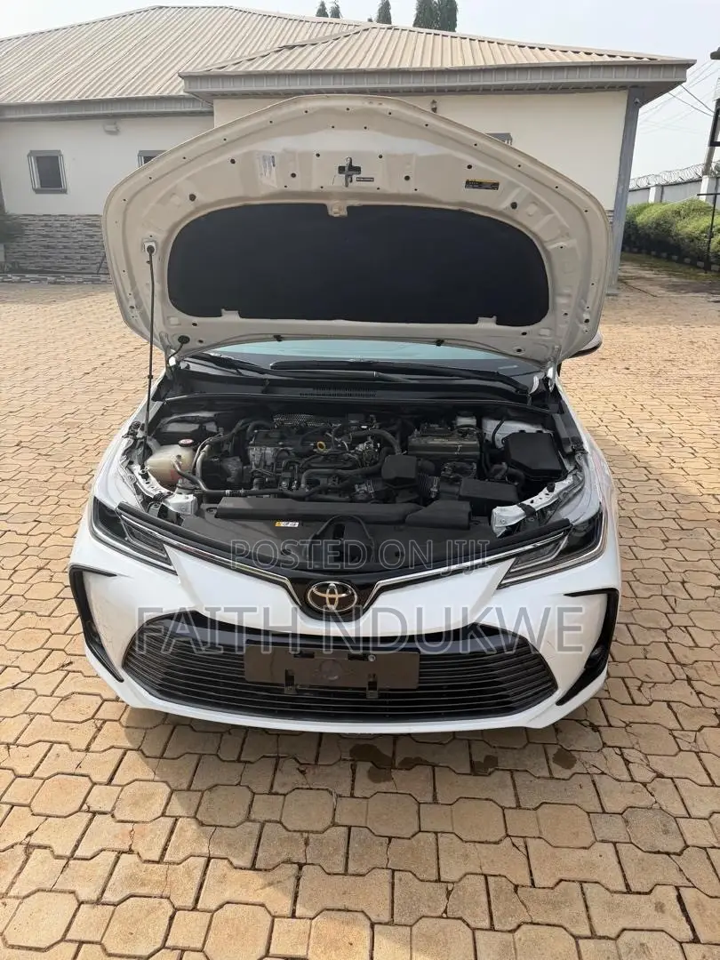 Toyota Corolla 2023 White