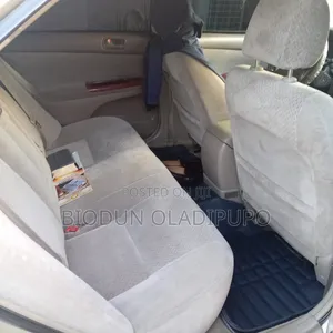 Toyota Camry LE 4dr Sedan (2.4L 4cyl 4A) 2004 Gold