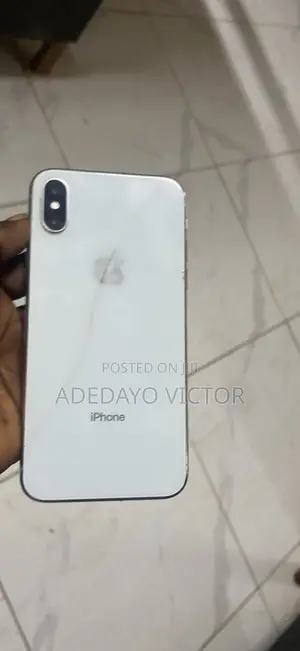 Apple iPhone X 64 GB White