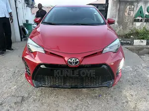 Toyota Corolla XSE (1.8L 4cyl 2A) 2018 Red