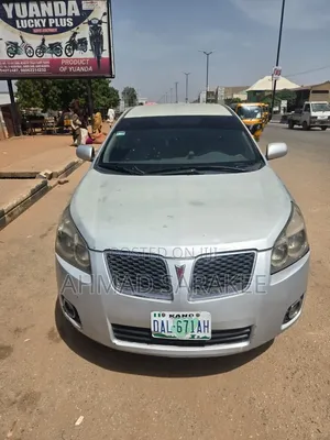 Pontiac Vibe 2010 Silver