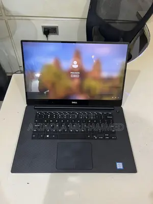 Laptop Dell Precision 5520 16GB Intel Core i7 SSD 256GB