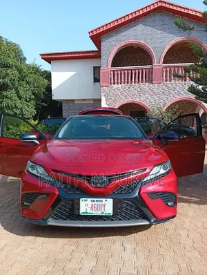 Toyota Camry 2020 Red