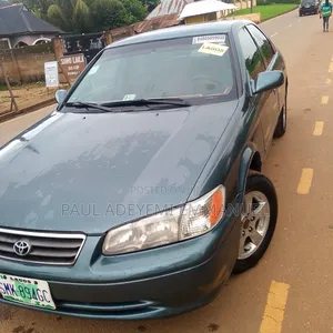 Toyota Camry LE 4dr Sedan (2.4L 4cyl 5M) 2002 Blue
