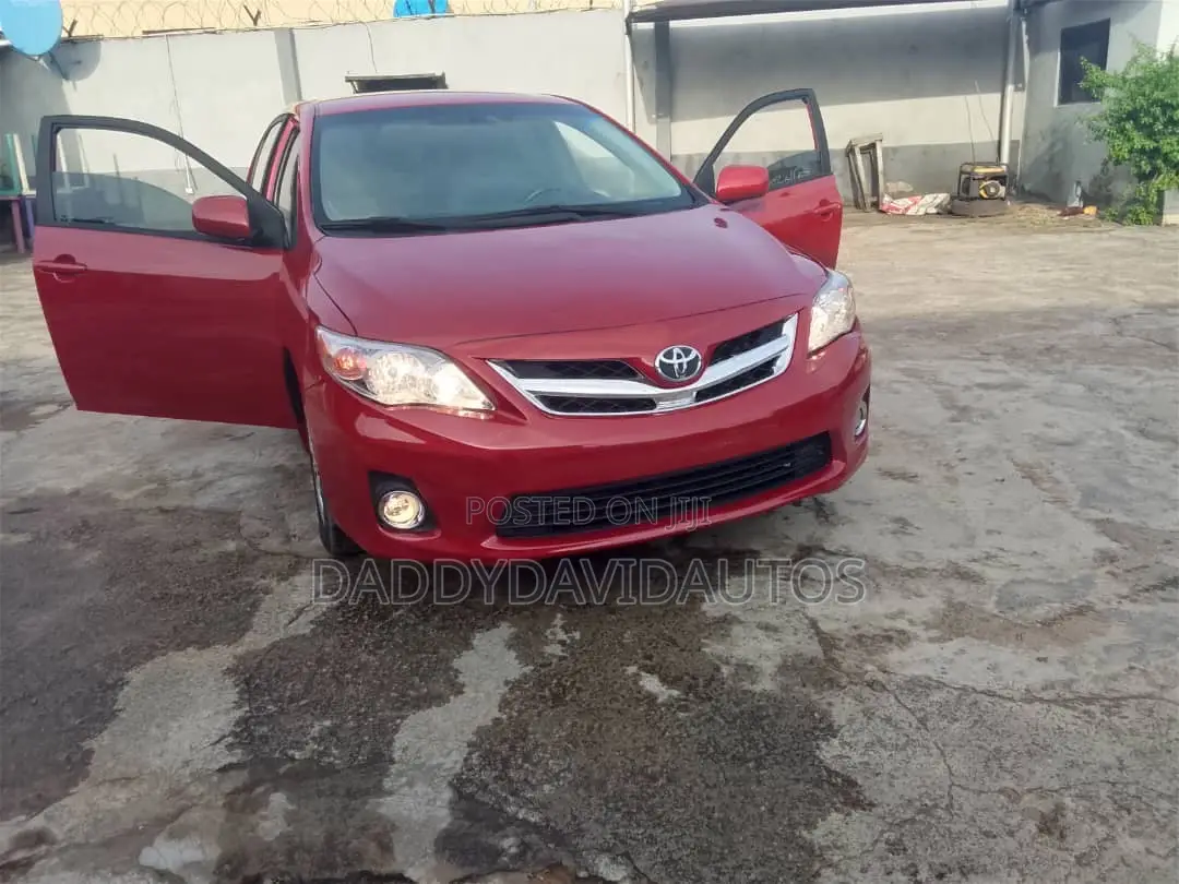 Toyota Corolla 2012 Red