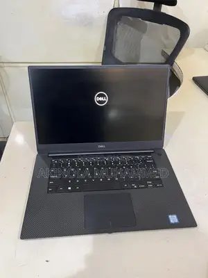 Laptop Dell Precision 5540 16GB Intel Core i9 SSD 512GB