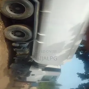 20,000 Litres Nigerian-Used DAF 75 Metered Fuel Tanker for Sale