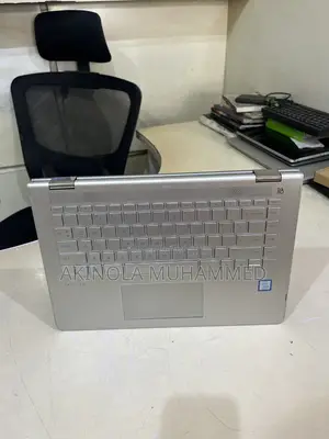 Laptop HP Pavilion 14 x360 2-in-1 8GB Intel Core i5 SSD 256GB