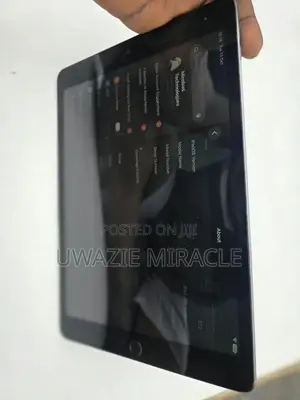 Apple iPad 10.2 (2021) 128 GB Gray