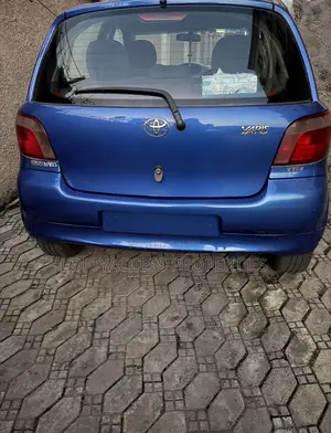 Toyota Yaris 1.4 2002 Blue