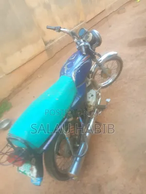 Bajaj Boxer 2022 Blue