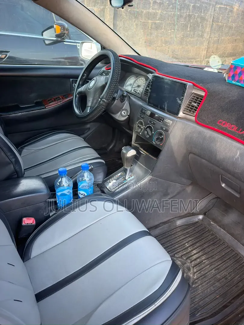 Toyota Corolla 2005 Silver